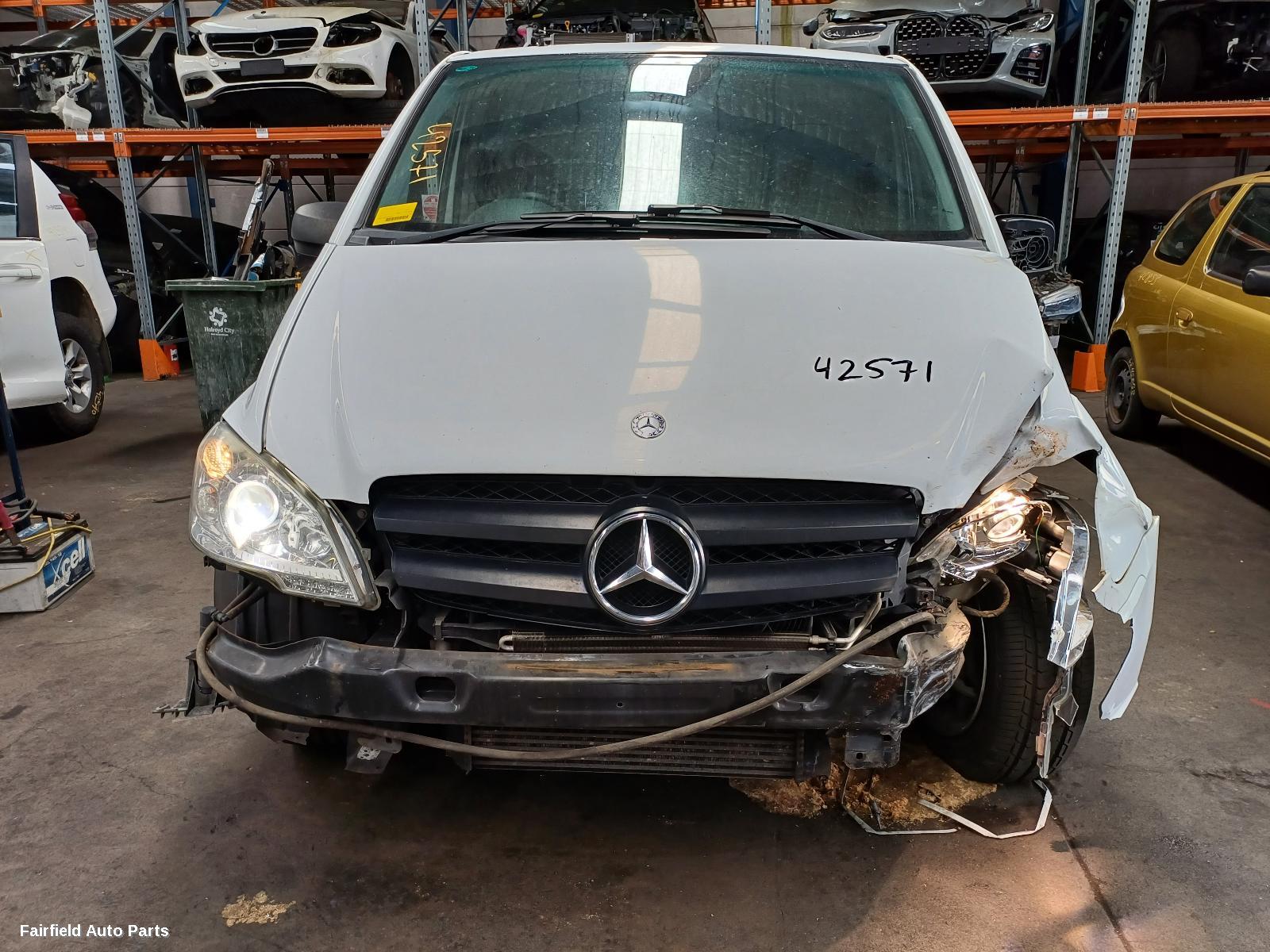 2013 Mercedes Vito Left Taillight