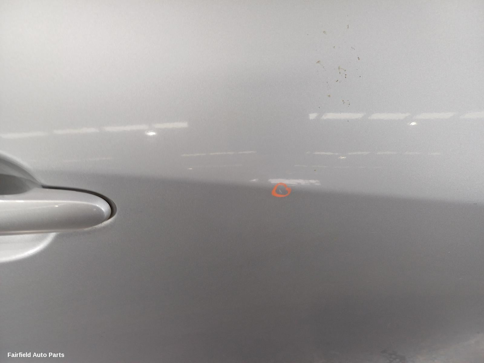 2013-2016 Nissan Pulsar Right Rear Door Sliding