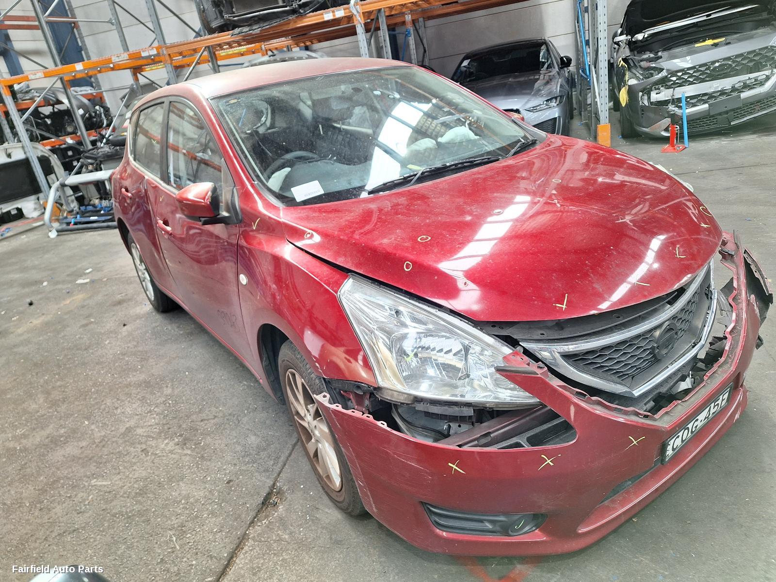 2013 Nissan Pulsar Left Taillight