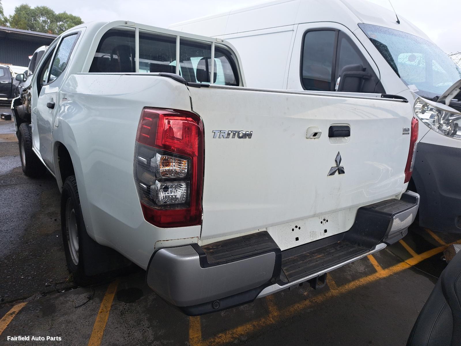 2019 Mitsubishi Triton Left Front Hub Assembly