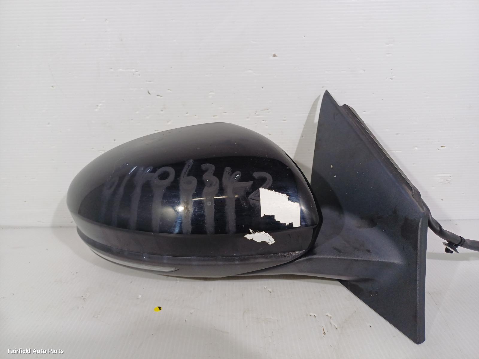 2018-2023 Renault Megane Right Door Mirror