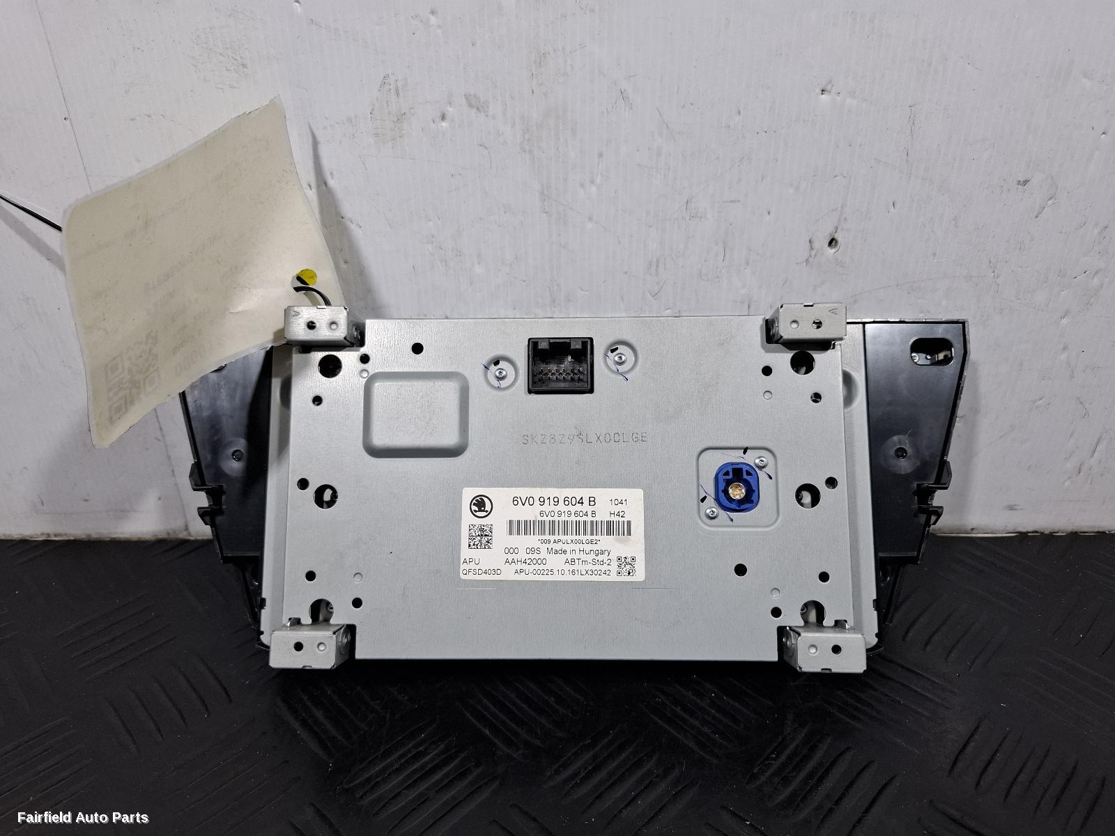 2015-2021 Skoda Fabia Radio Cd Dvd Sat Tv