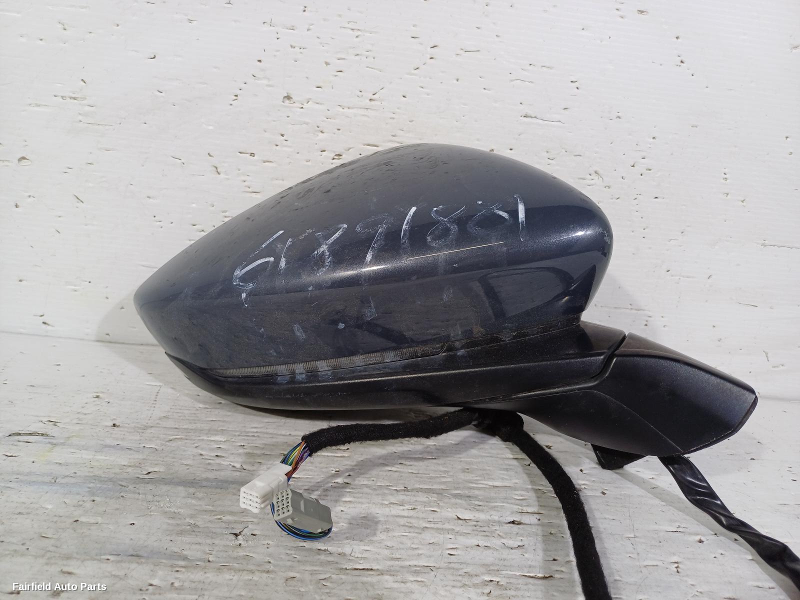 2019-2025 Mazda 3 Right Door Mirror