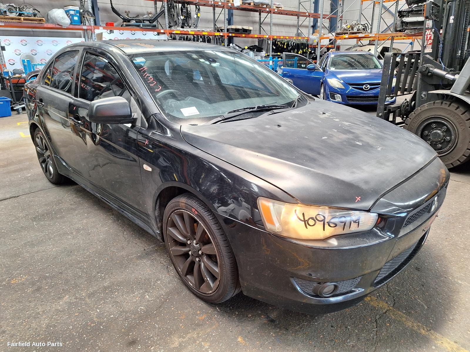 2008 Mitsubishi Lancer Left Taillight