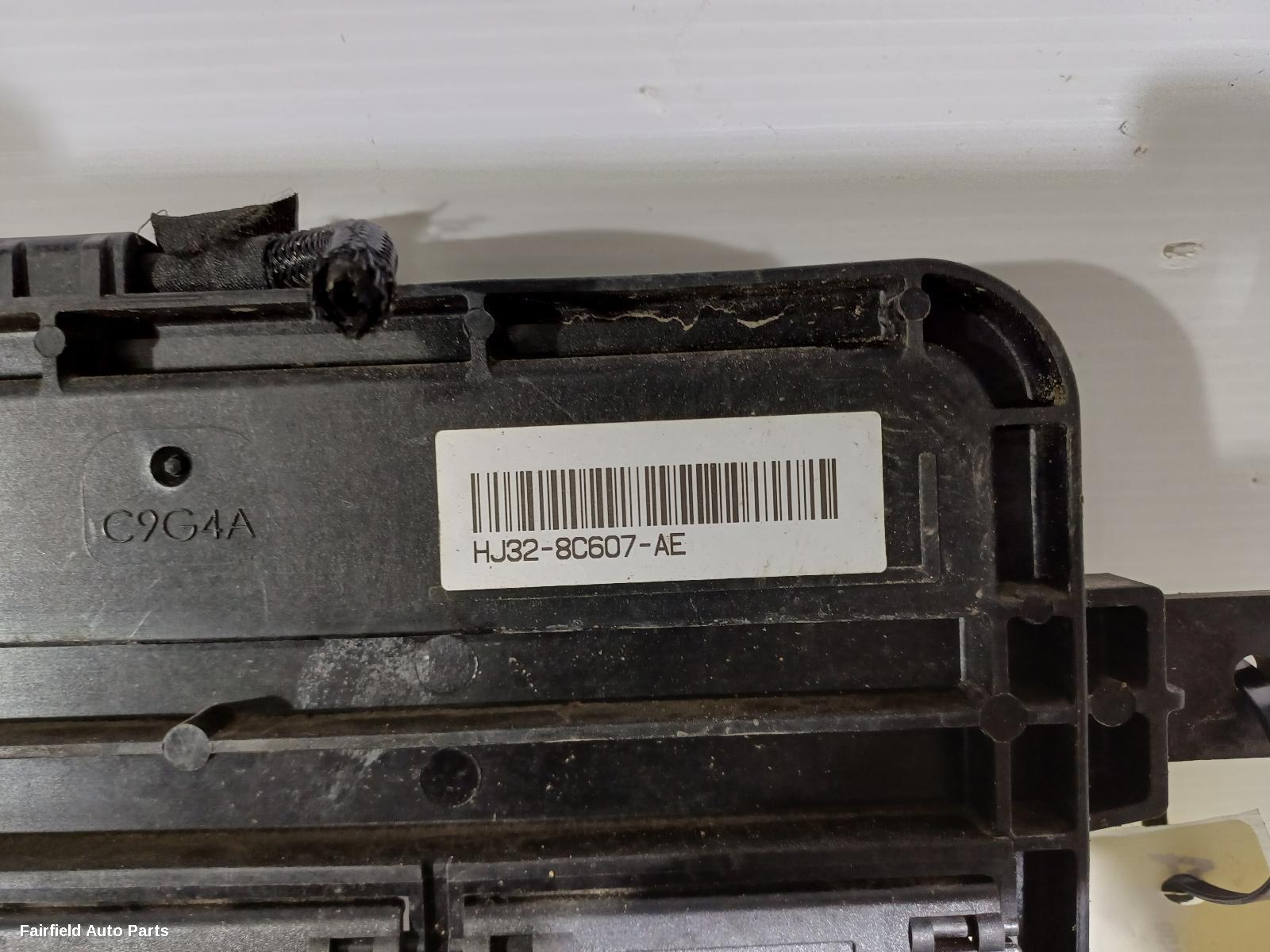 2016-2019 Land Rover Discovery Sport Fan