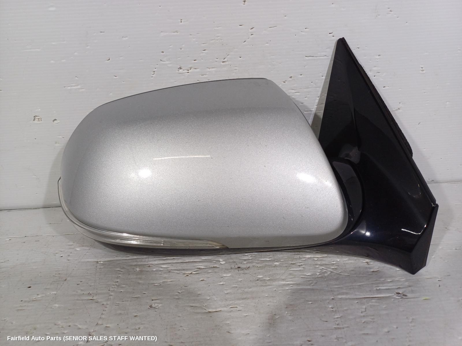 2016 Hyundai Santa Fe Right Door Mirror