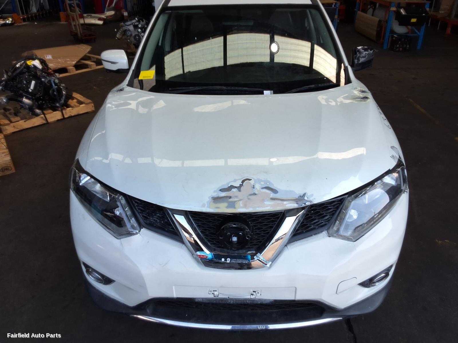 2014 Nissan Xtrail Left Taillight