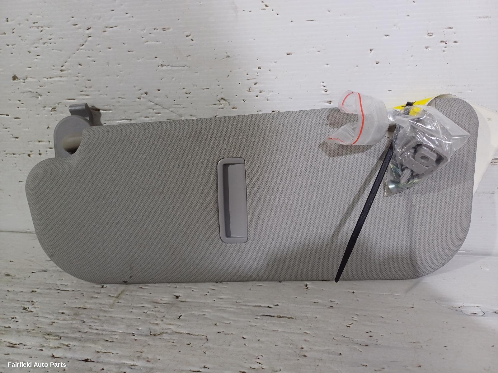 2012-2017 Hyundai I30 Sunvisor