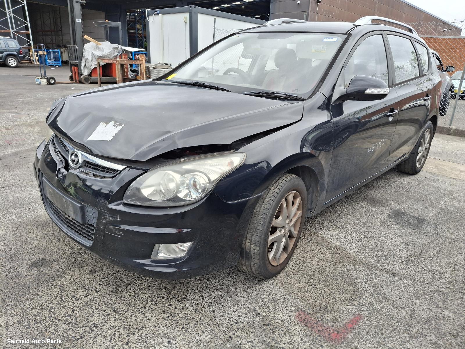 2007-2012 Hyundai I30 Left Guard