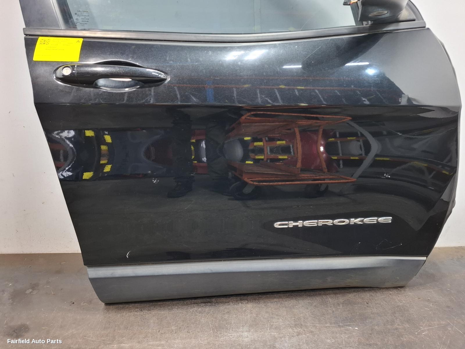 2014-2022 Jeep Cherokee Right Front Door