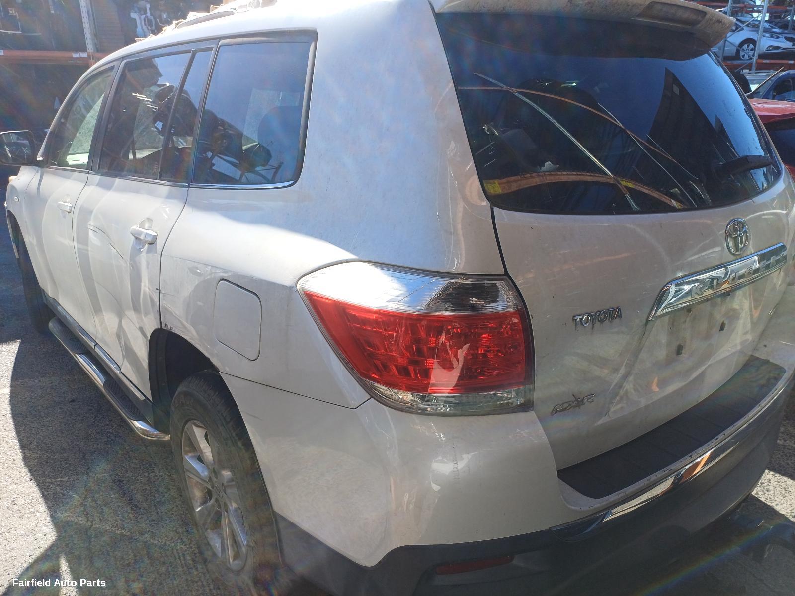 2007-2014 Toyota Kluger Rear Spoiler