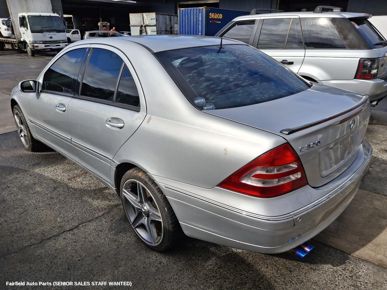 2001 Mercedes C Class Right Headlamp