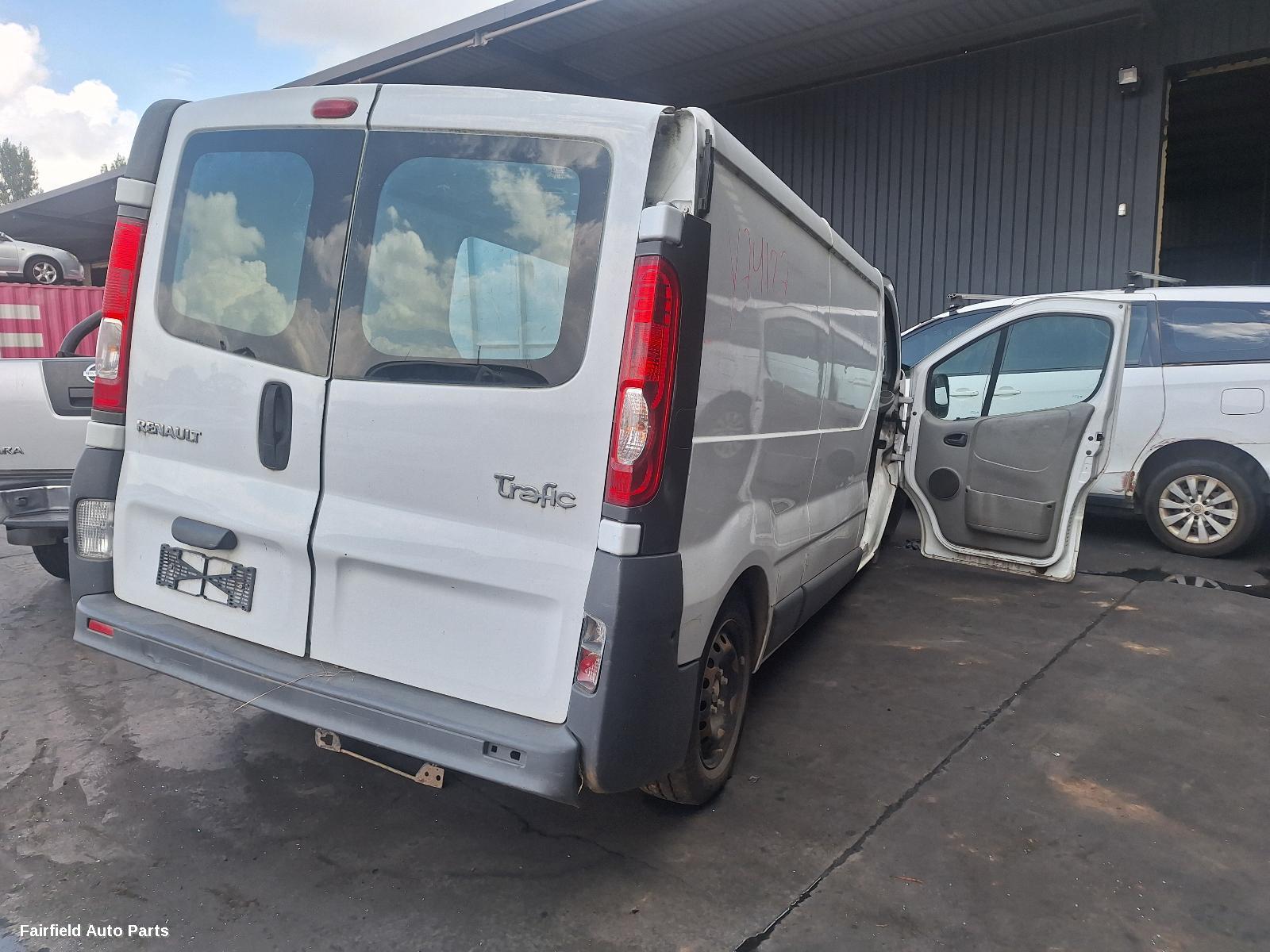 2012 Renault Trafic Radiator Support