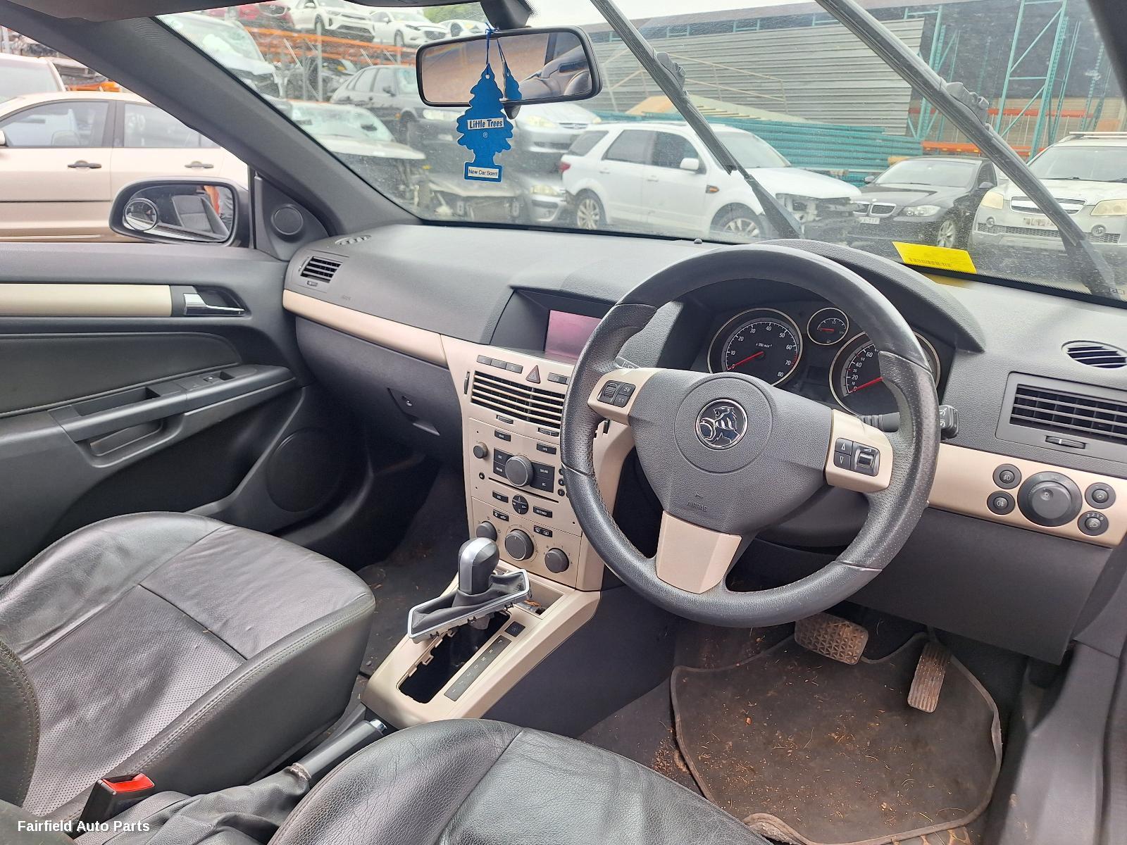2007 Holden Astra Left Door Mirror