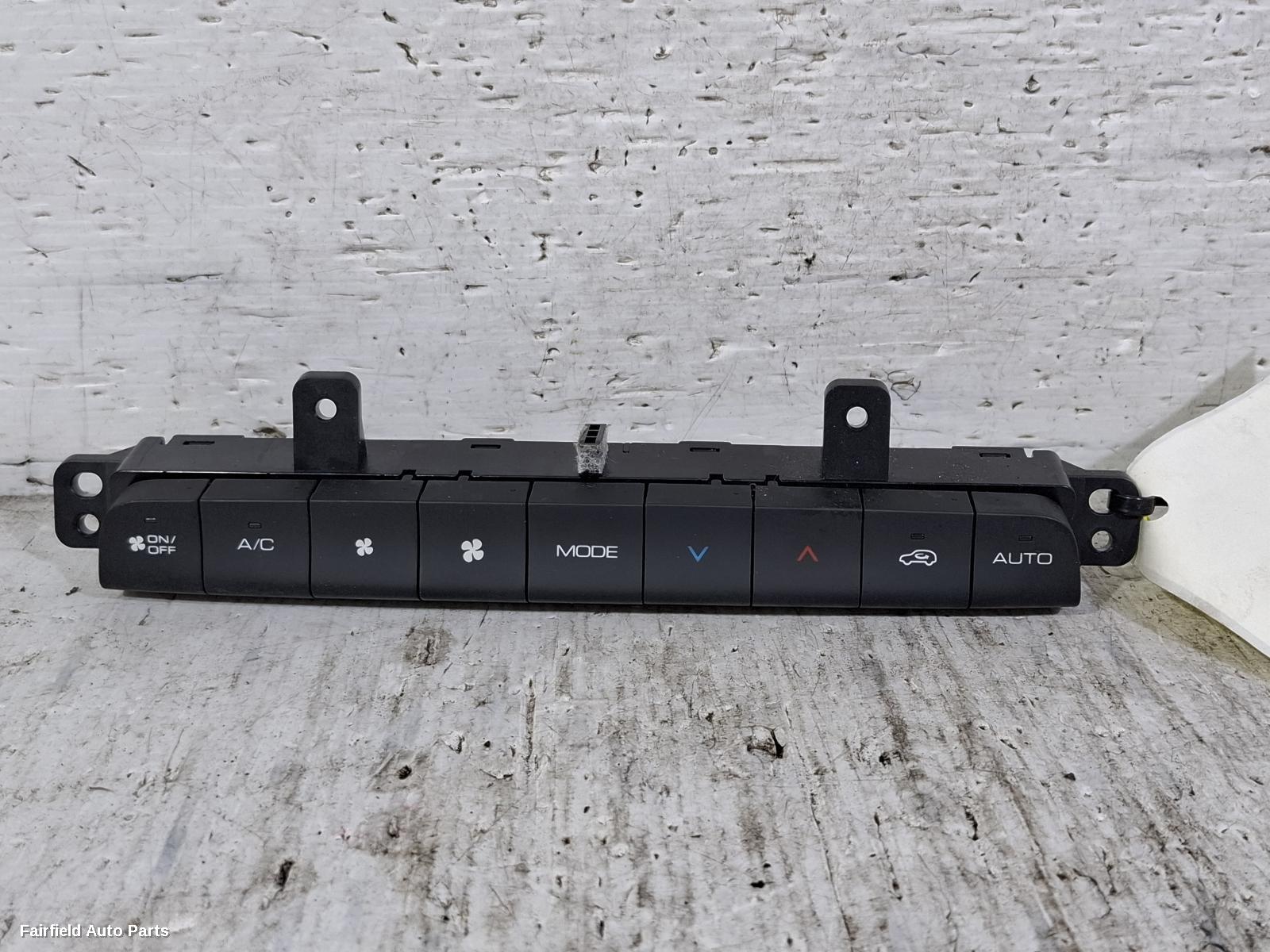 2022-2026 Great Wall Tank 300 Heater Ac Controls