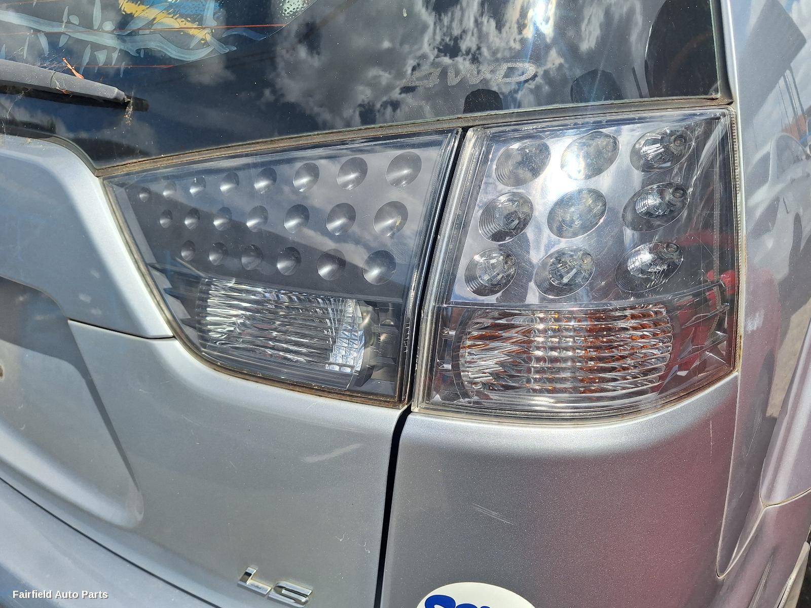 2009-2012 Mitsubishi Outlander Right Door Mirror