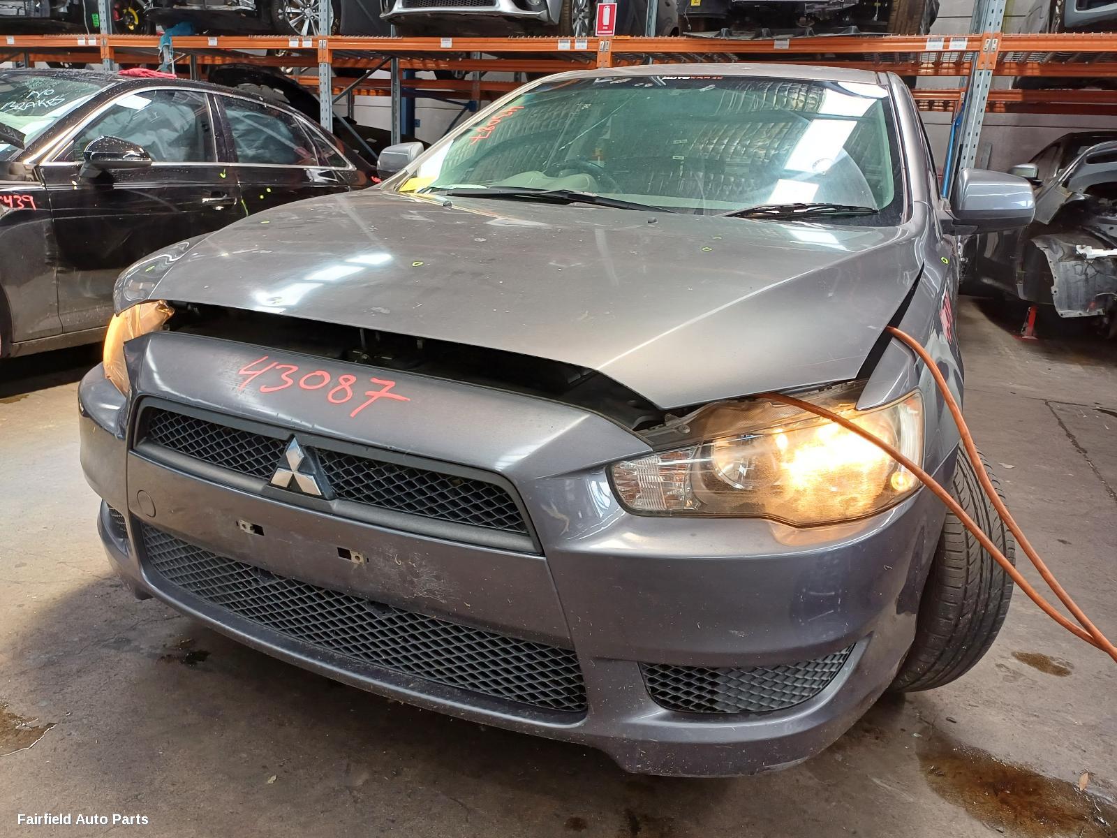 2010 Mitsubishi Lancer Right Taillight