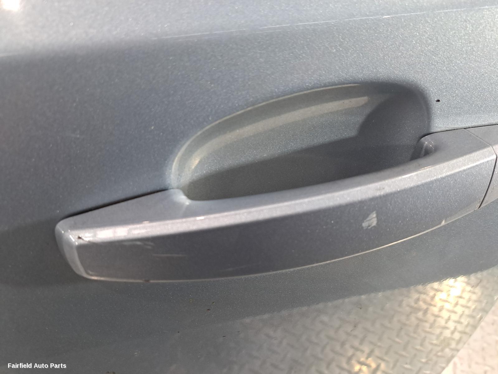 2009 Holden Cruze Left Front Door