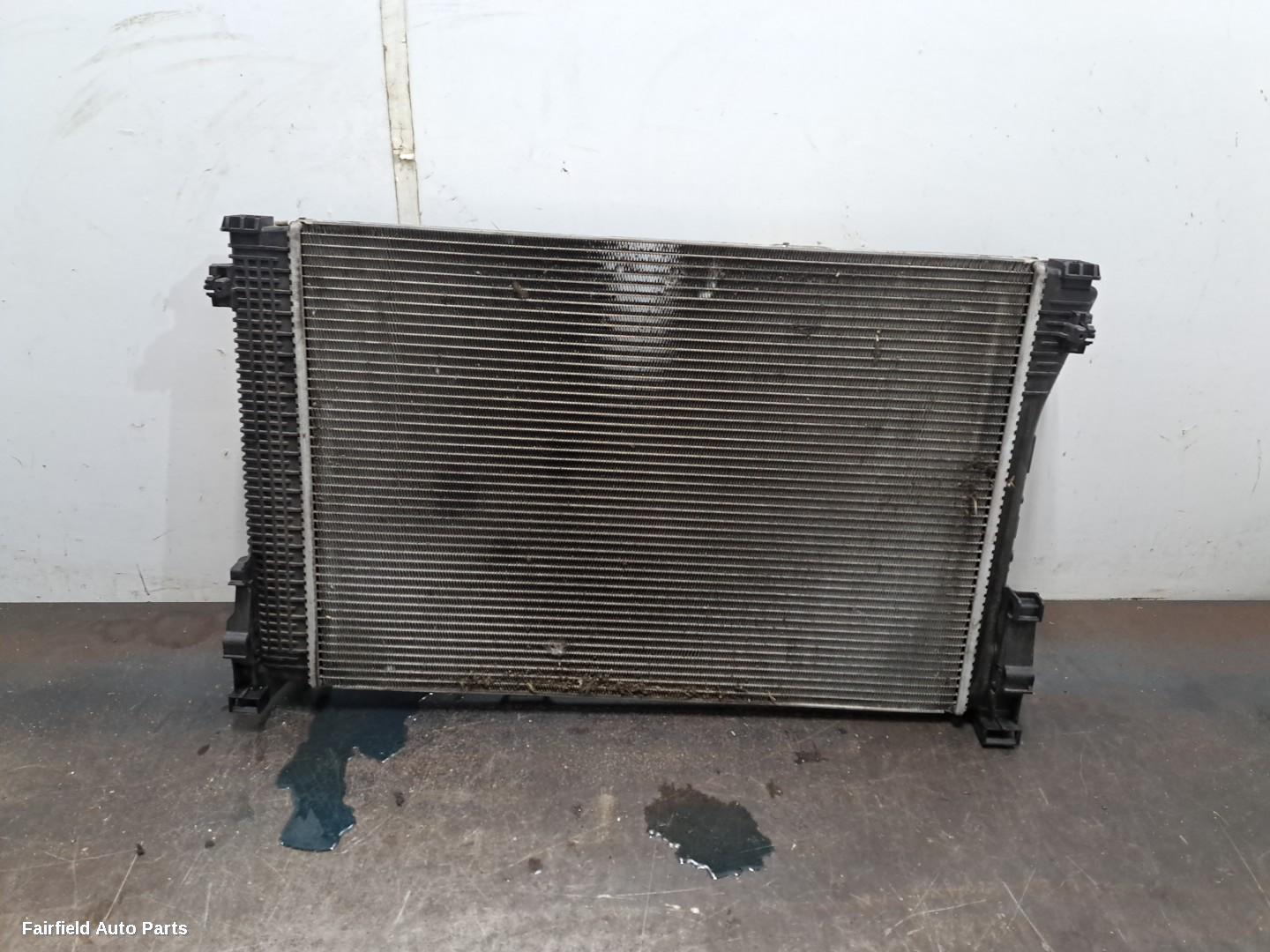 2009-2013 Mercedes E Class Radiator