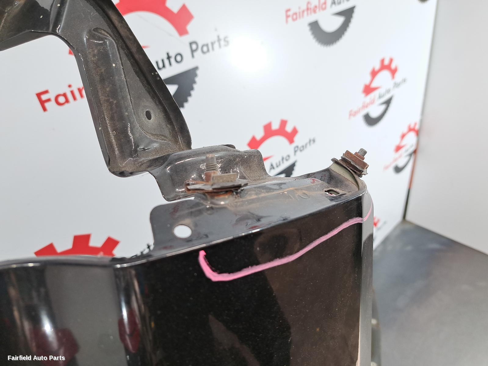 2005-2015 Nissan Navara Right Guard