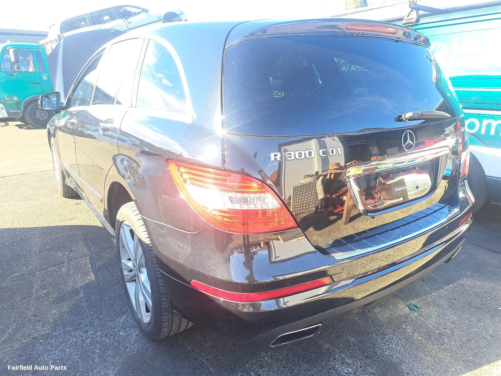2010 Mercedes R Class Left Door Mirror
