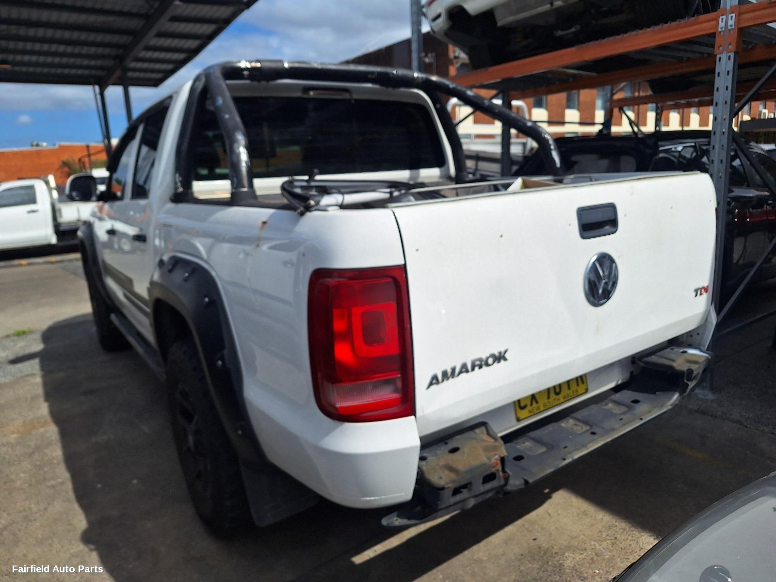 2010-2017 Volkswagen Amarok Left Guard