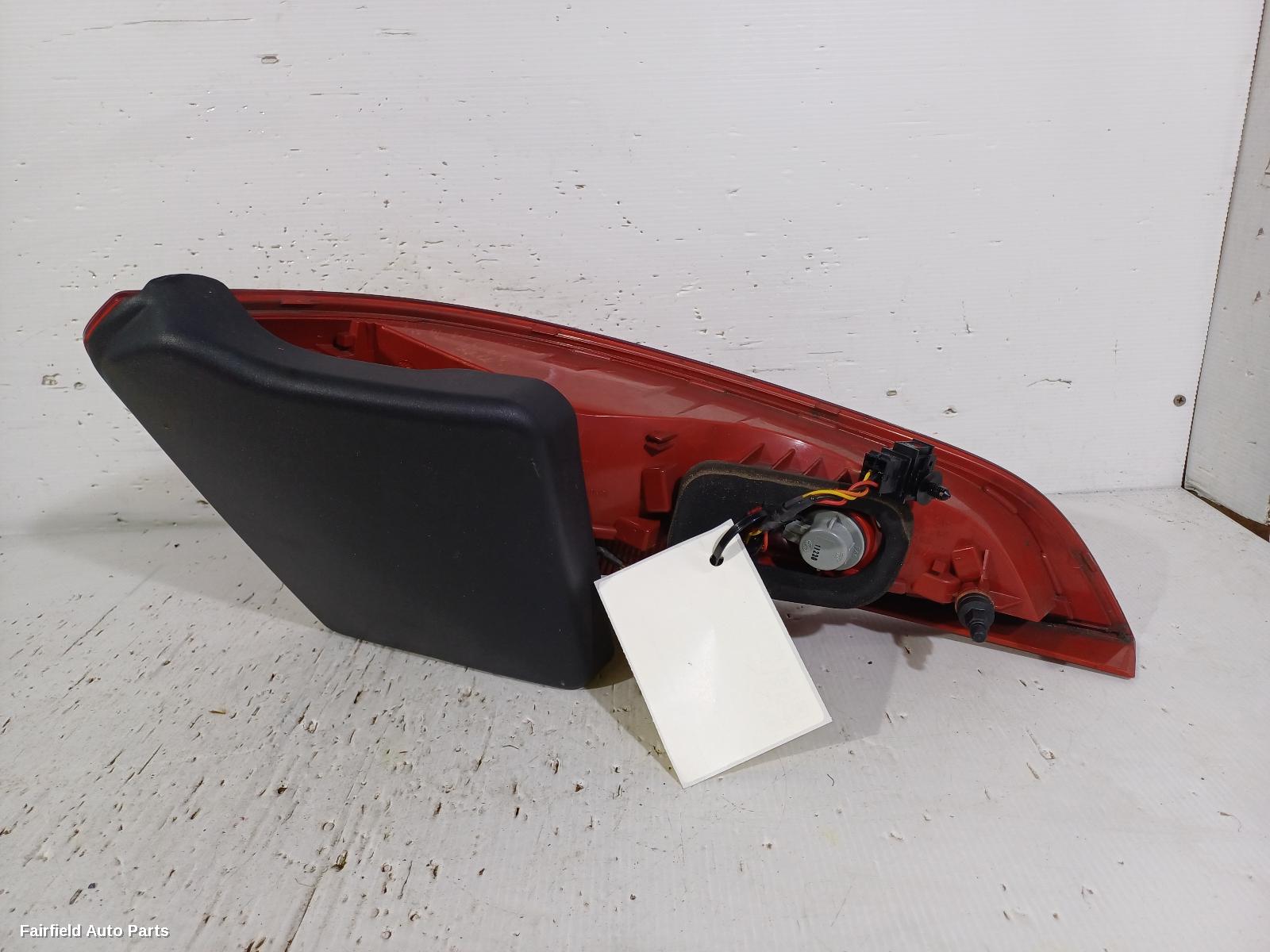 2008-2017 Audi Q5 Right Taillight