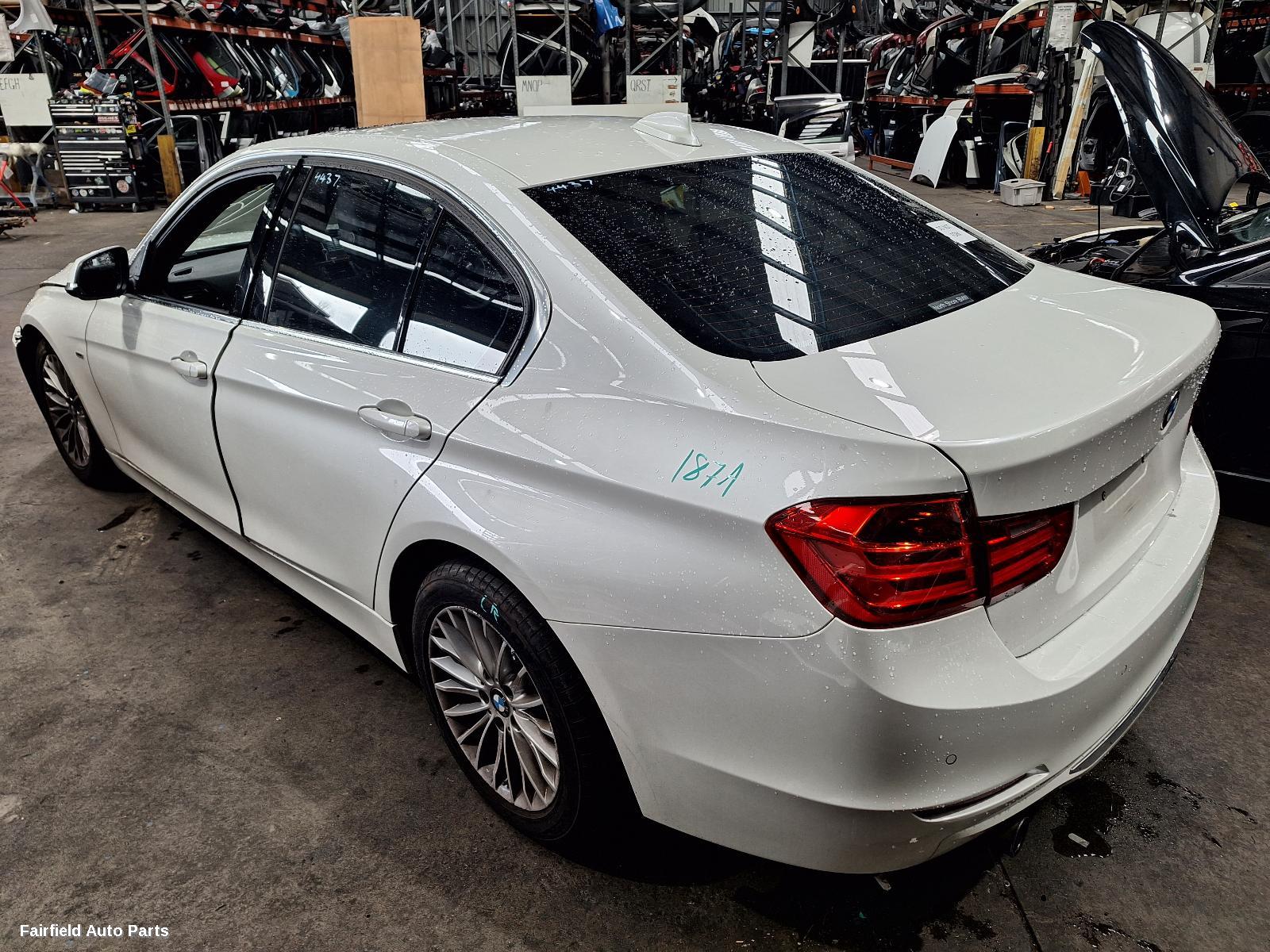 2013 Bmw 3 Series Left Driveshaft