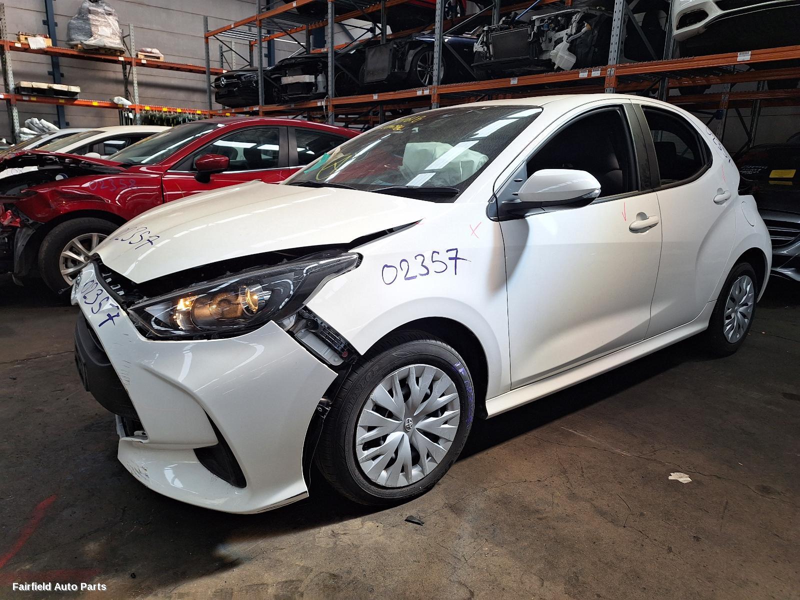 2021 Toyota Yaris Left Headlamp