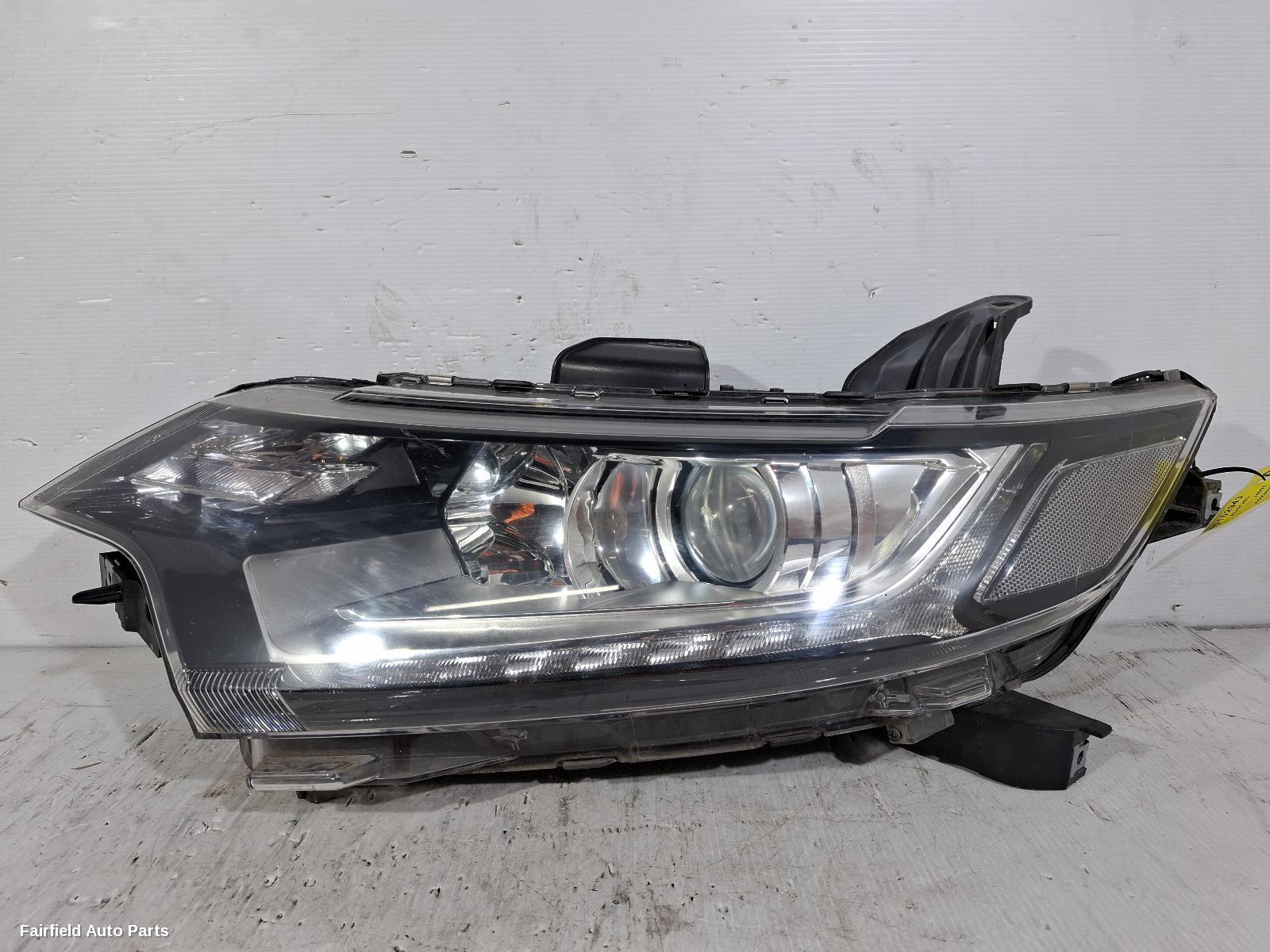 2015-2018 Mitsubishi Outlander Left Headlamp