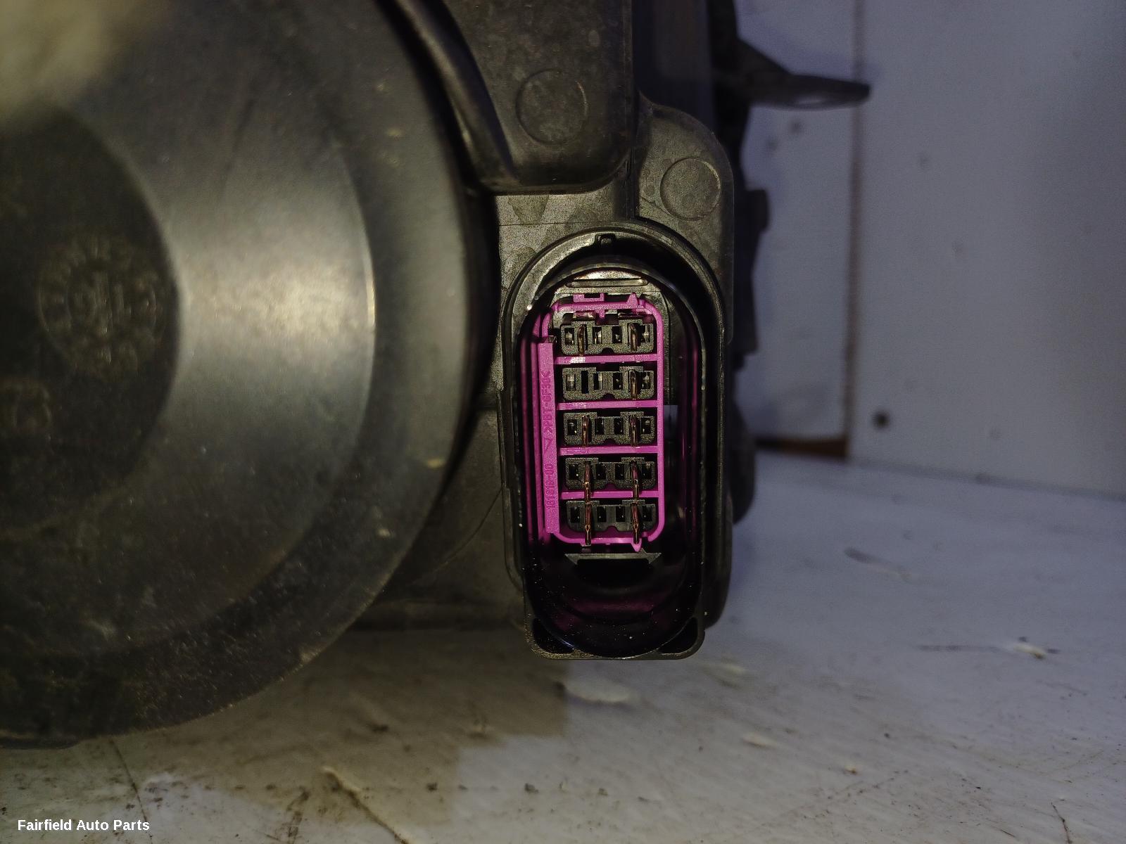 2008-2013 Volkswagen Golf Left Headlamp