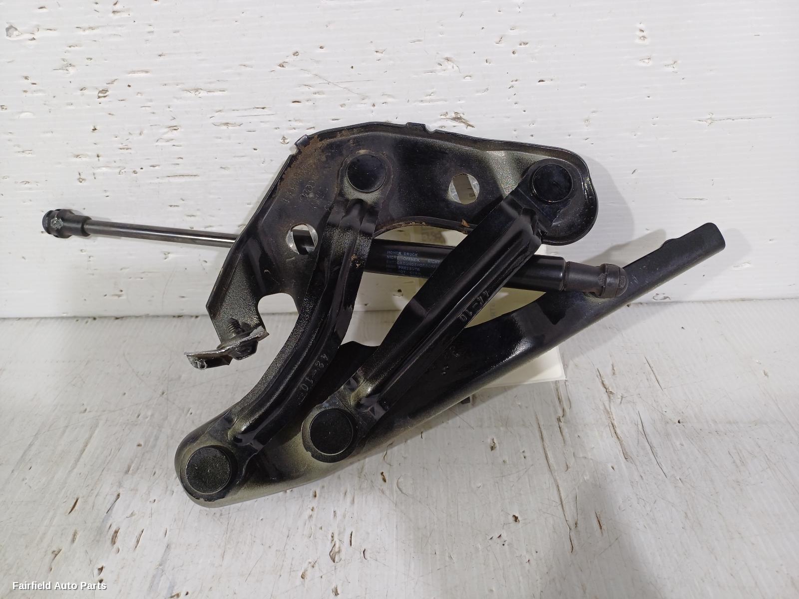 2010-2018 Audi A1 Bonnet Hinge Strut