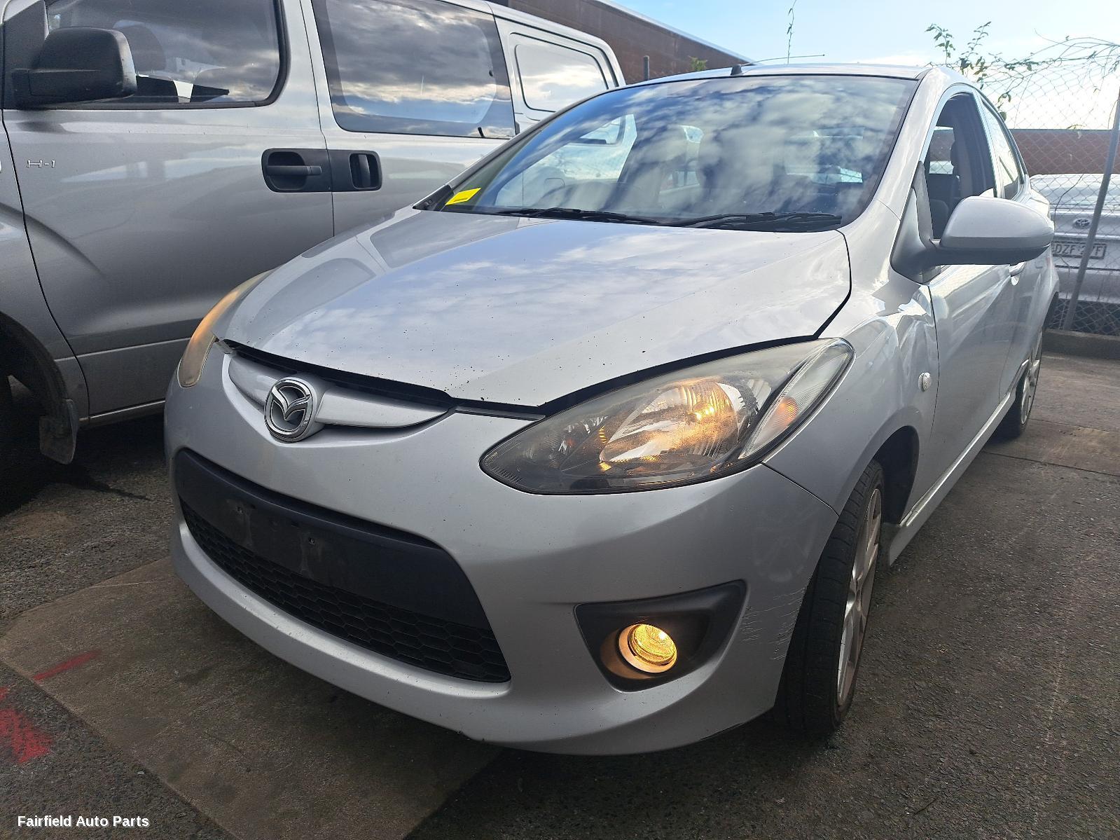 2009 Mazda 2 Left Headlamp