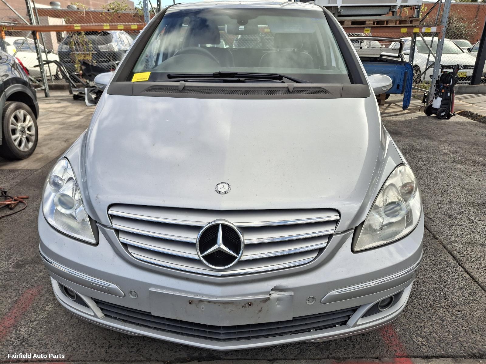 2007 Mercedes B Class Grille
