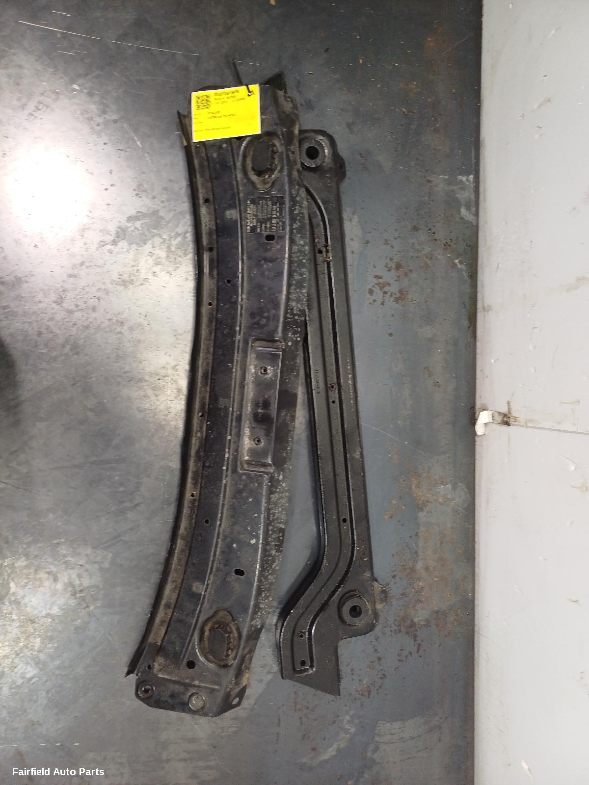 2008-2011 Mercedes M Class Radiator Support