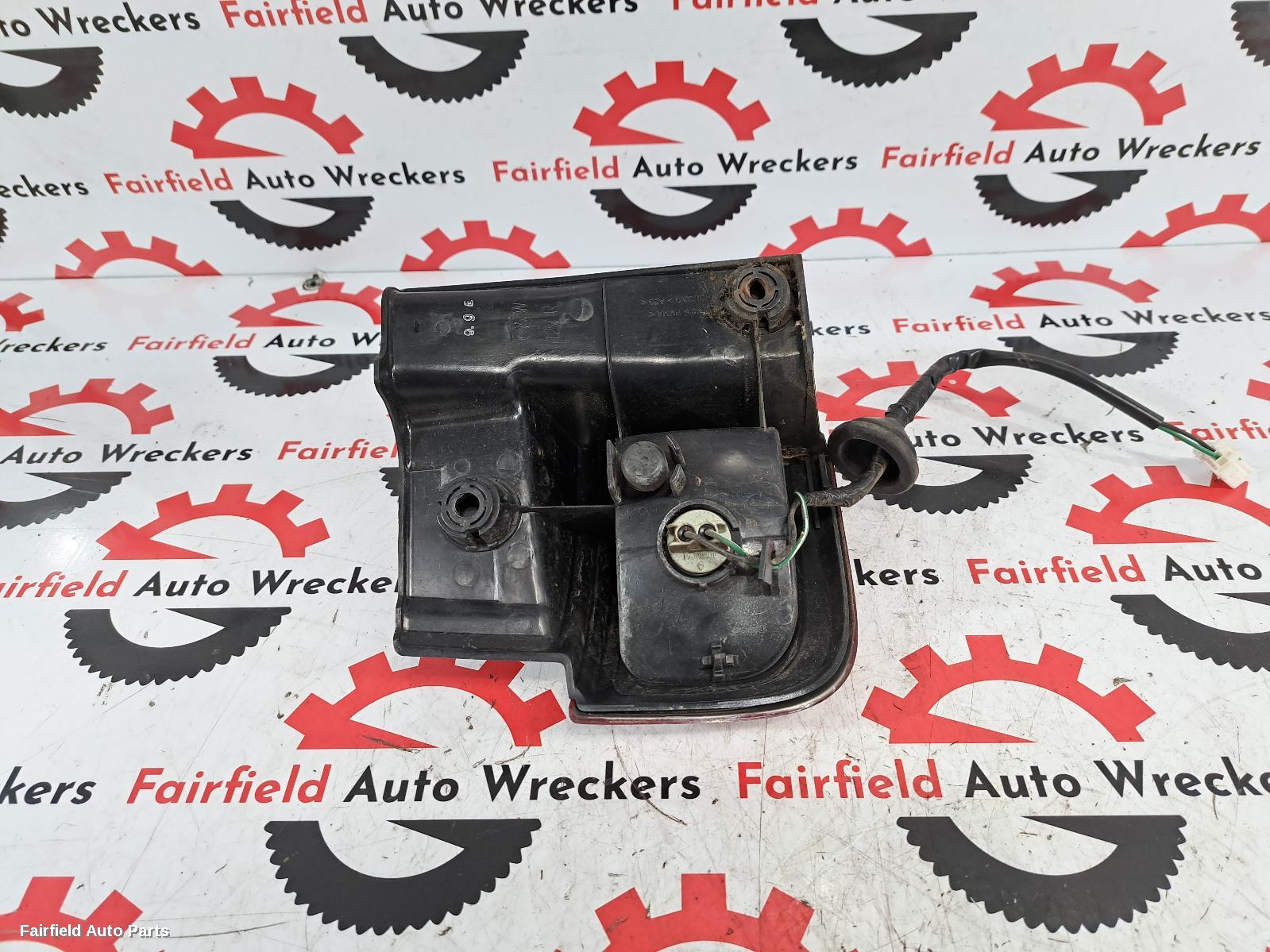 2009 Nissan Elgrand Right Taillight