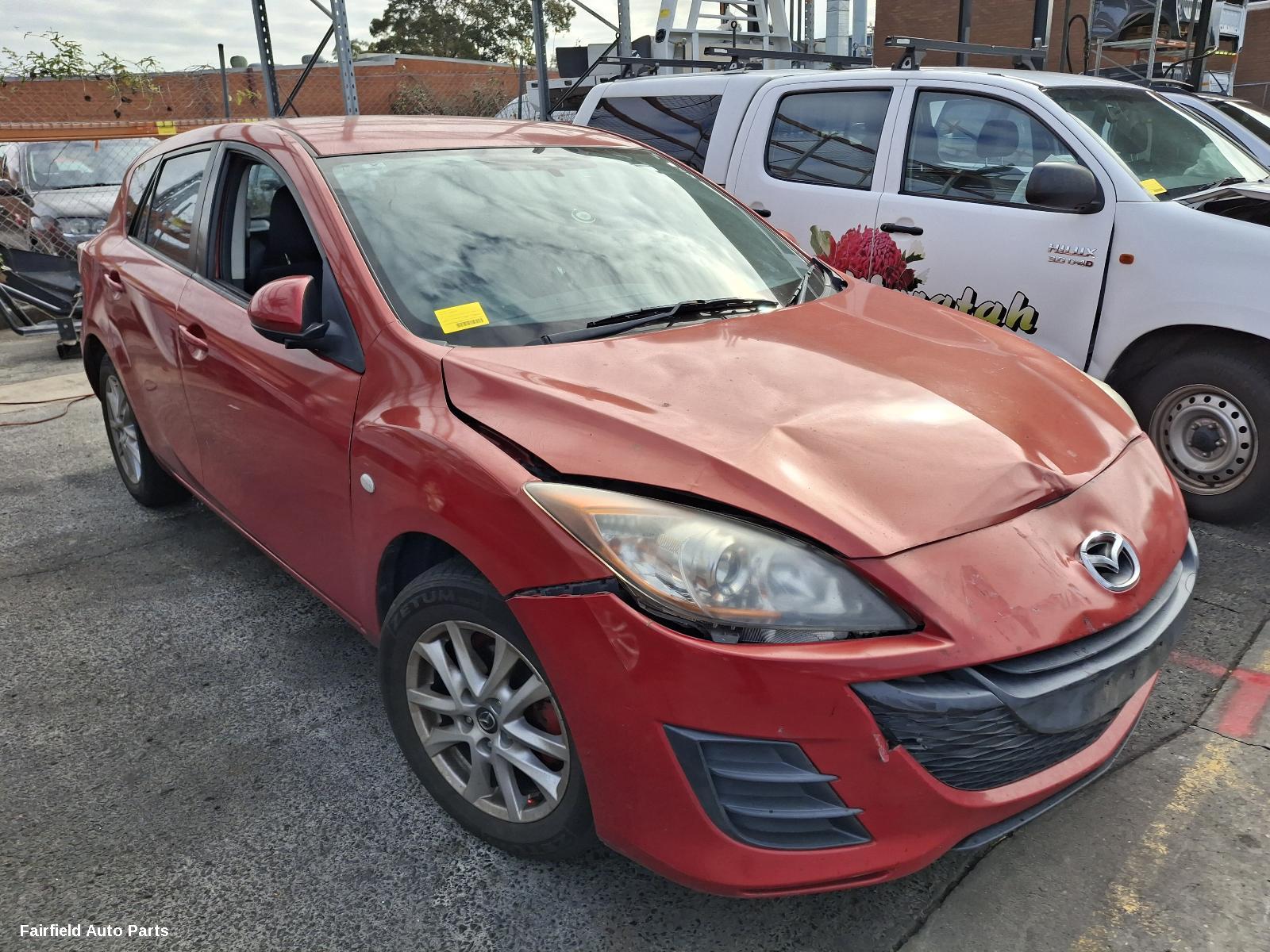 2010 Mazda 3 Left Front Door