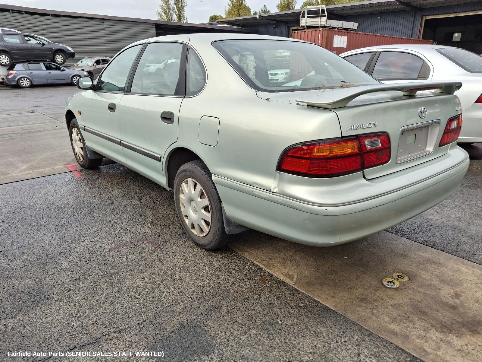 2002 Toyota Avalon Left Taillight
