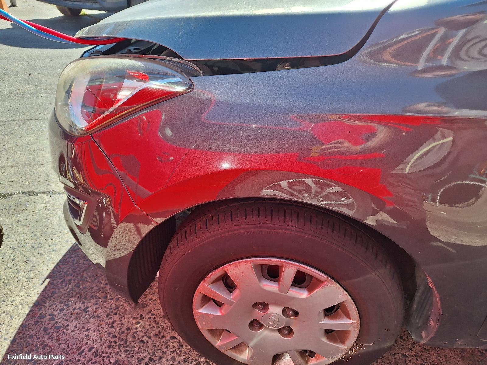 2012-2015 Hyundai I20 Left Guard