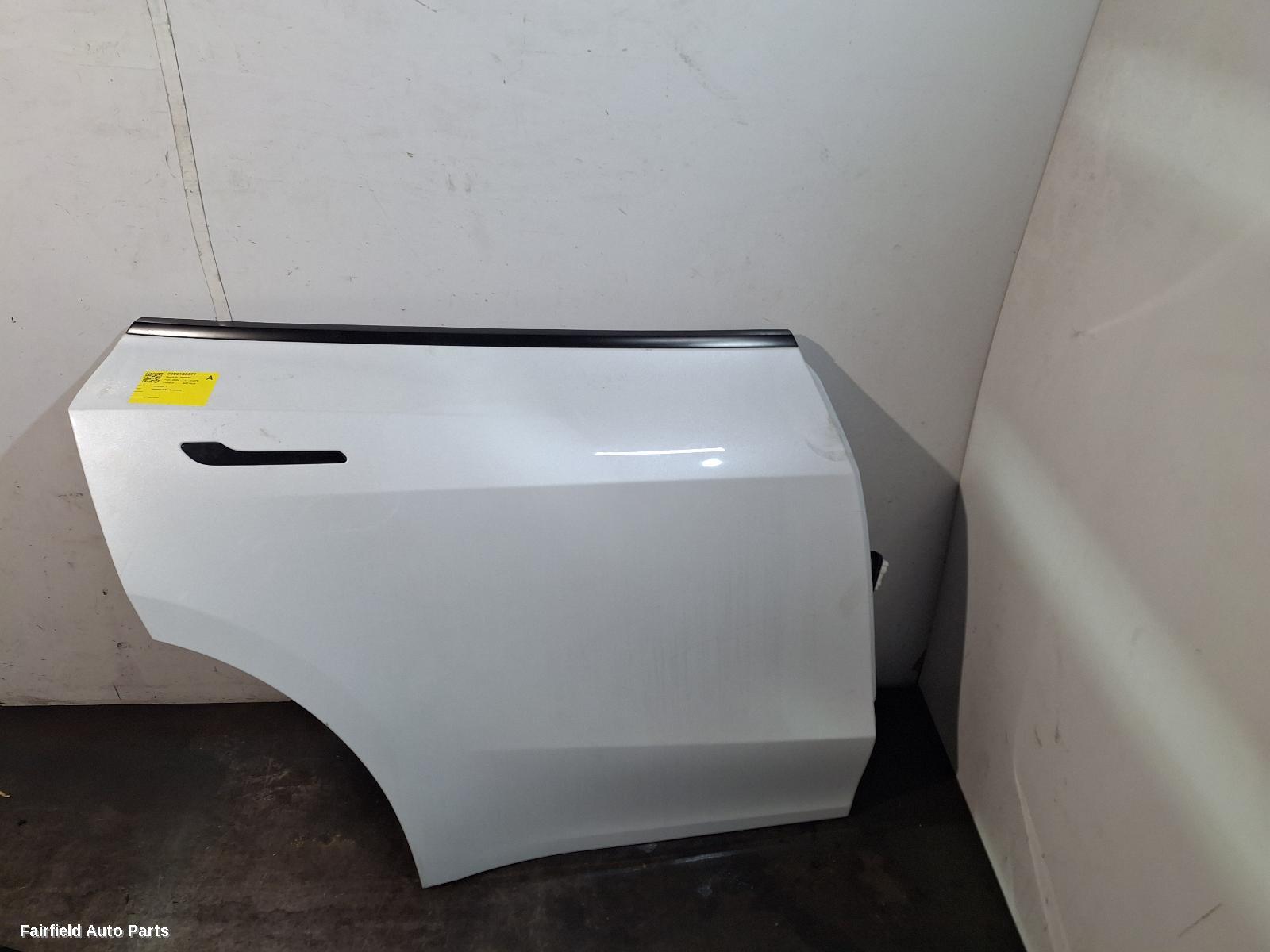 2022-2026 Tesla Model Y Right Rear Door Sliding