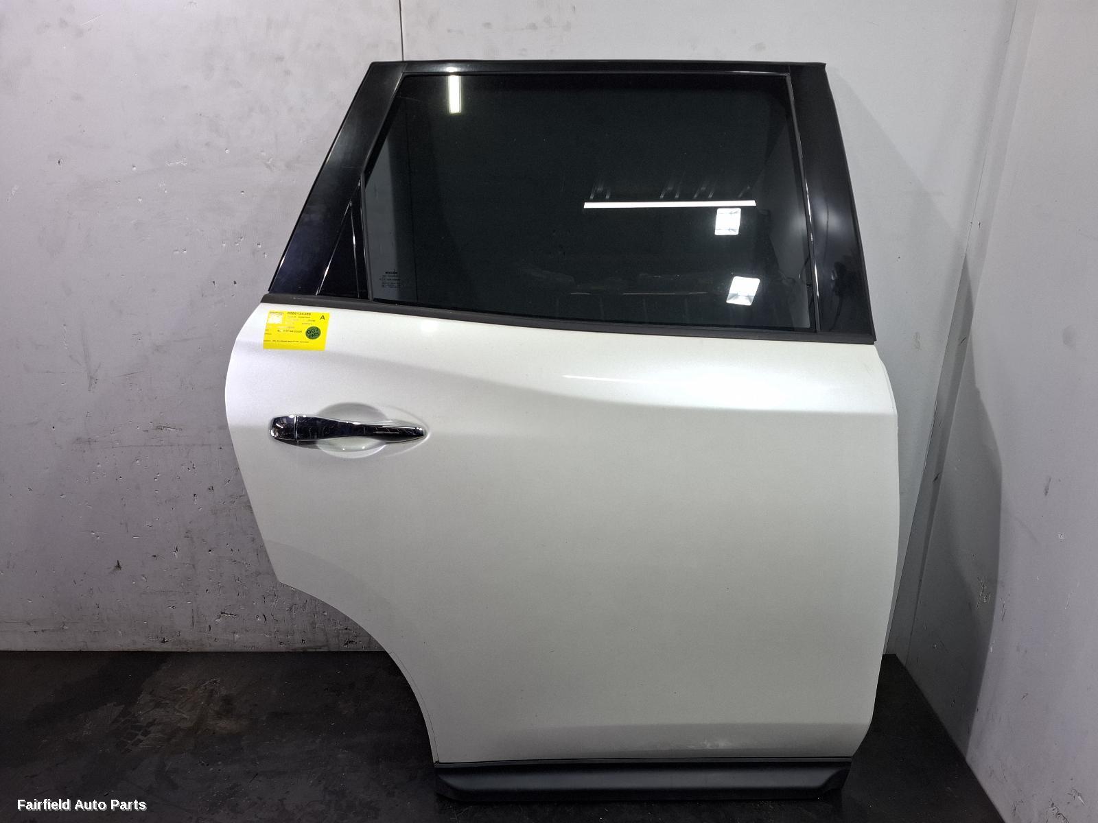 2013-2021 Nissan Pathfinder Right Rear Door Sliding