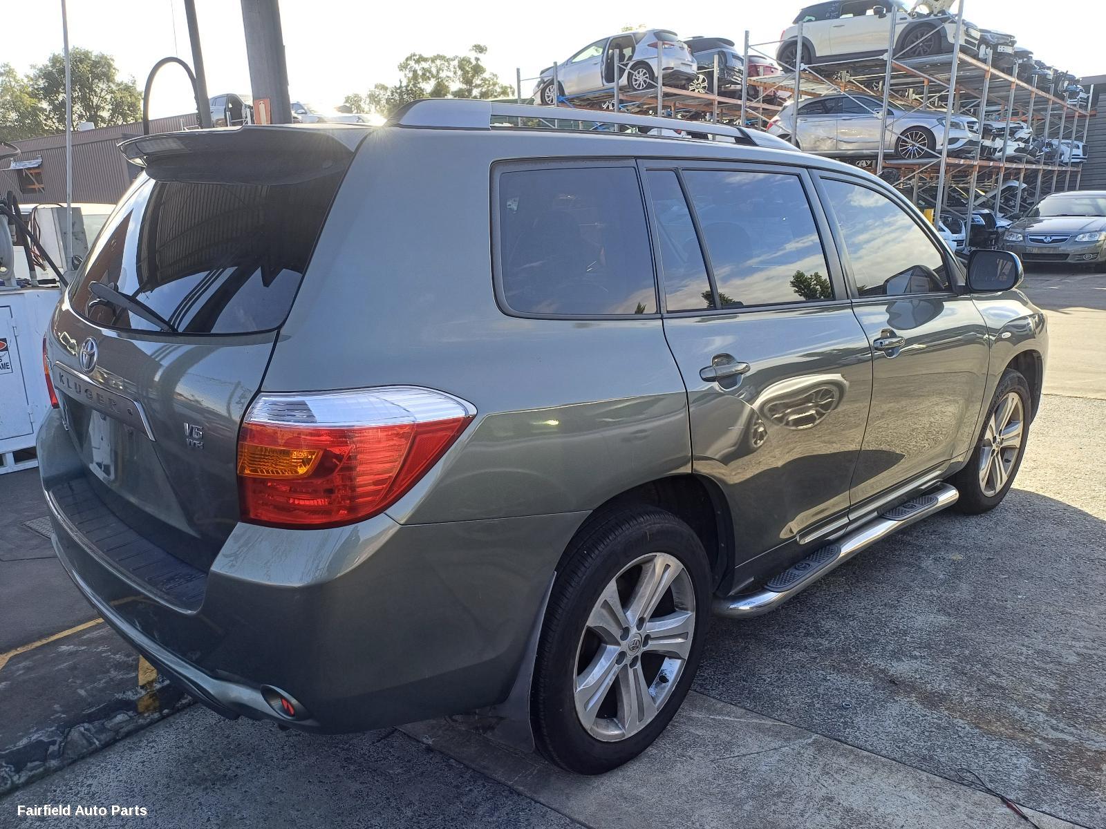 2009 Toyota Kluger Left Taillight