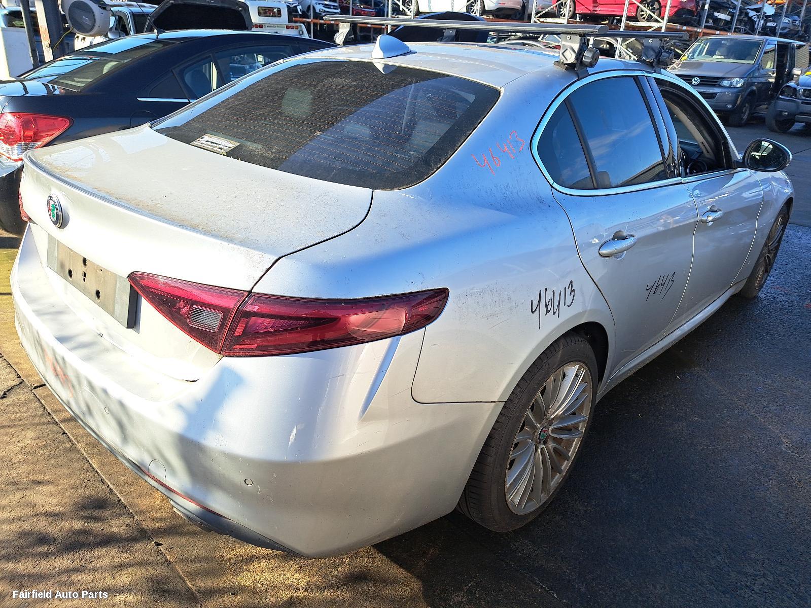 2017 Alfa Romeo Giulia Right Door Mirror