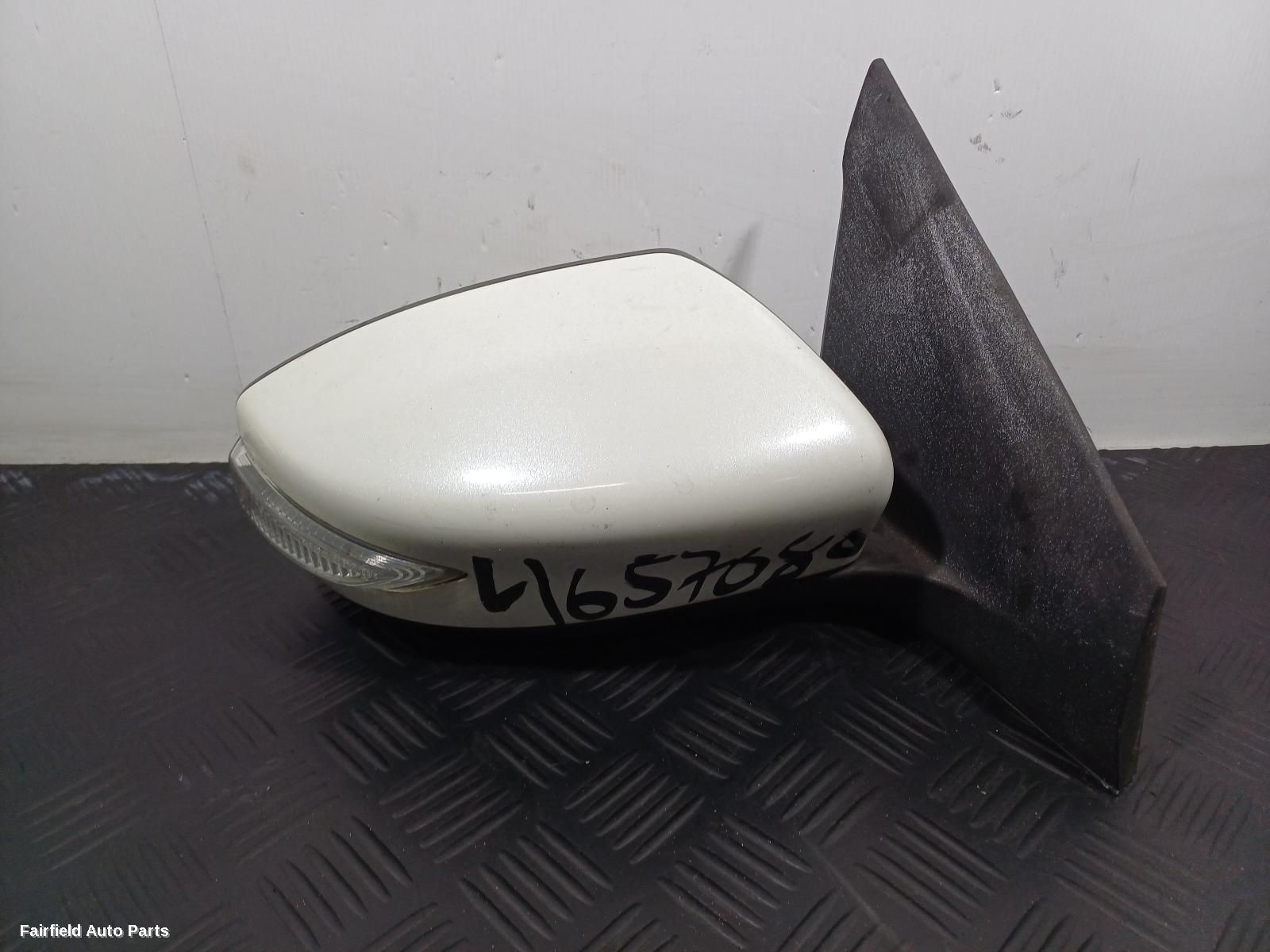 2012-2017 Nissan Pulsar Right Door Mirror