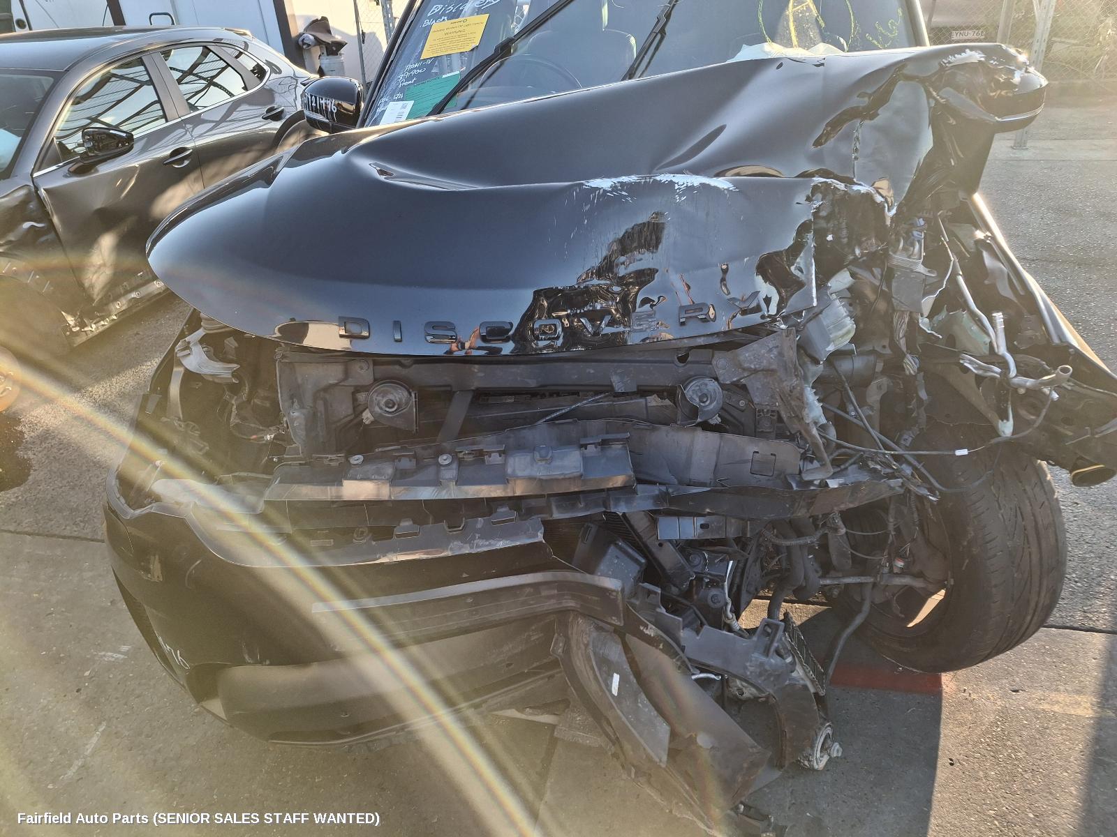 2017 Land Rover Discovery Right Rear Door Sliding