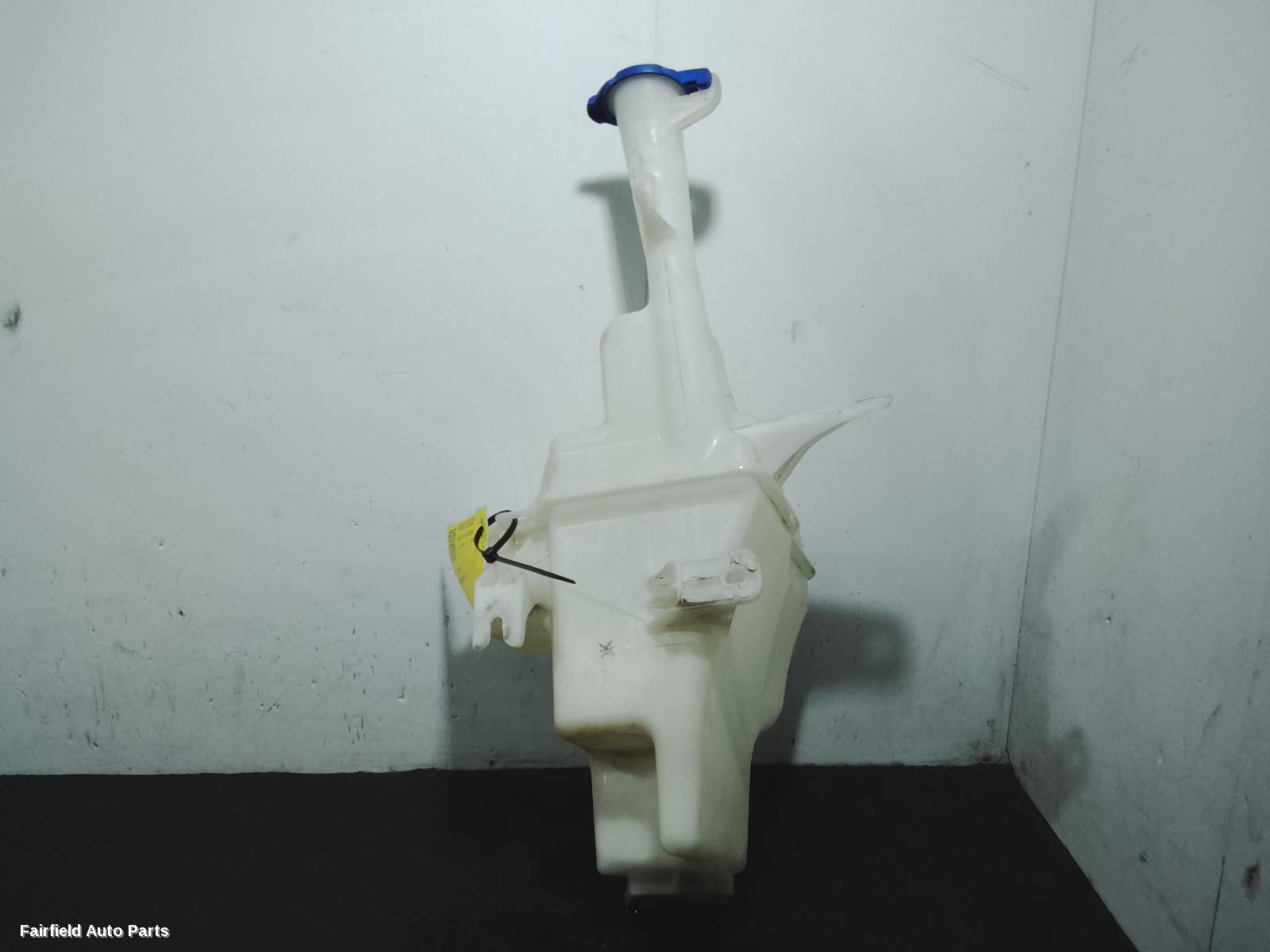 2011-2019 Hyundai Accent Washer Bottle