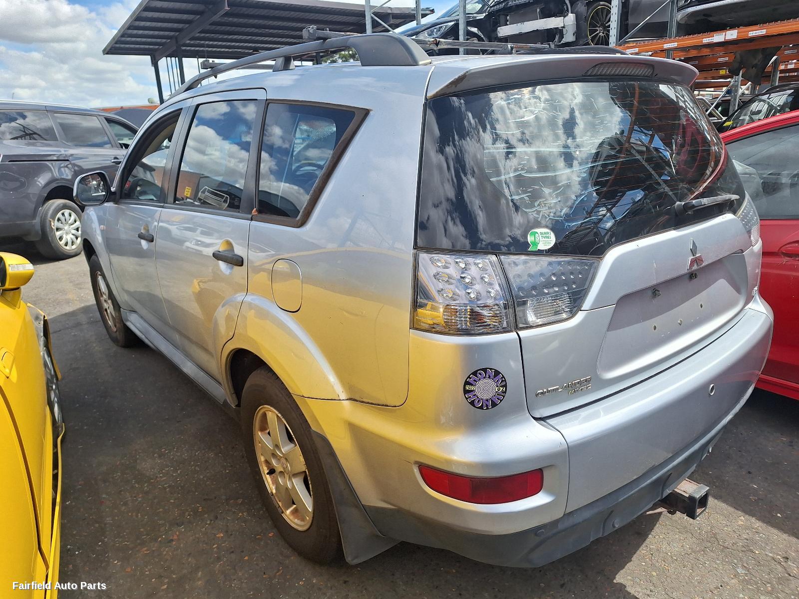 2009-2012 Mitsubishi Outlander Right Door Mirror
