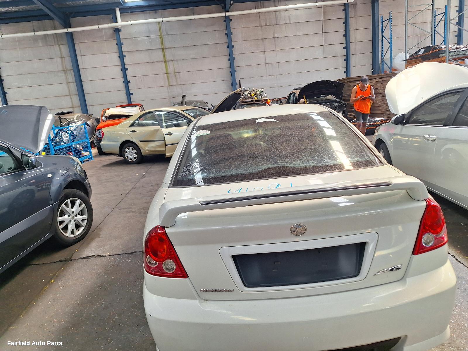 2005 Holden Commodore Right Headlamp