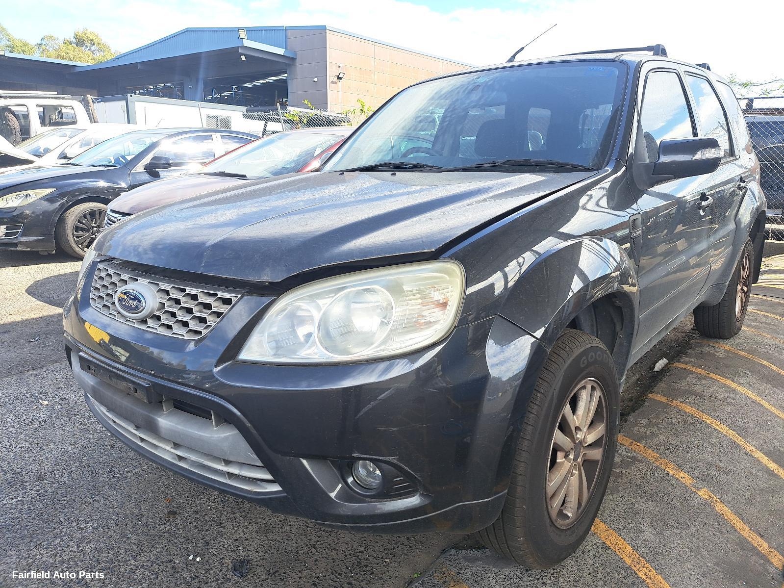 2008-2012 Ford Escape Differential Centre