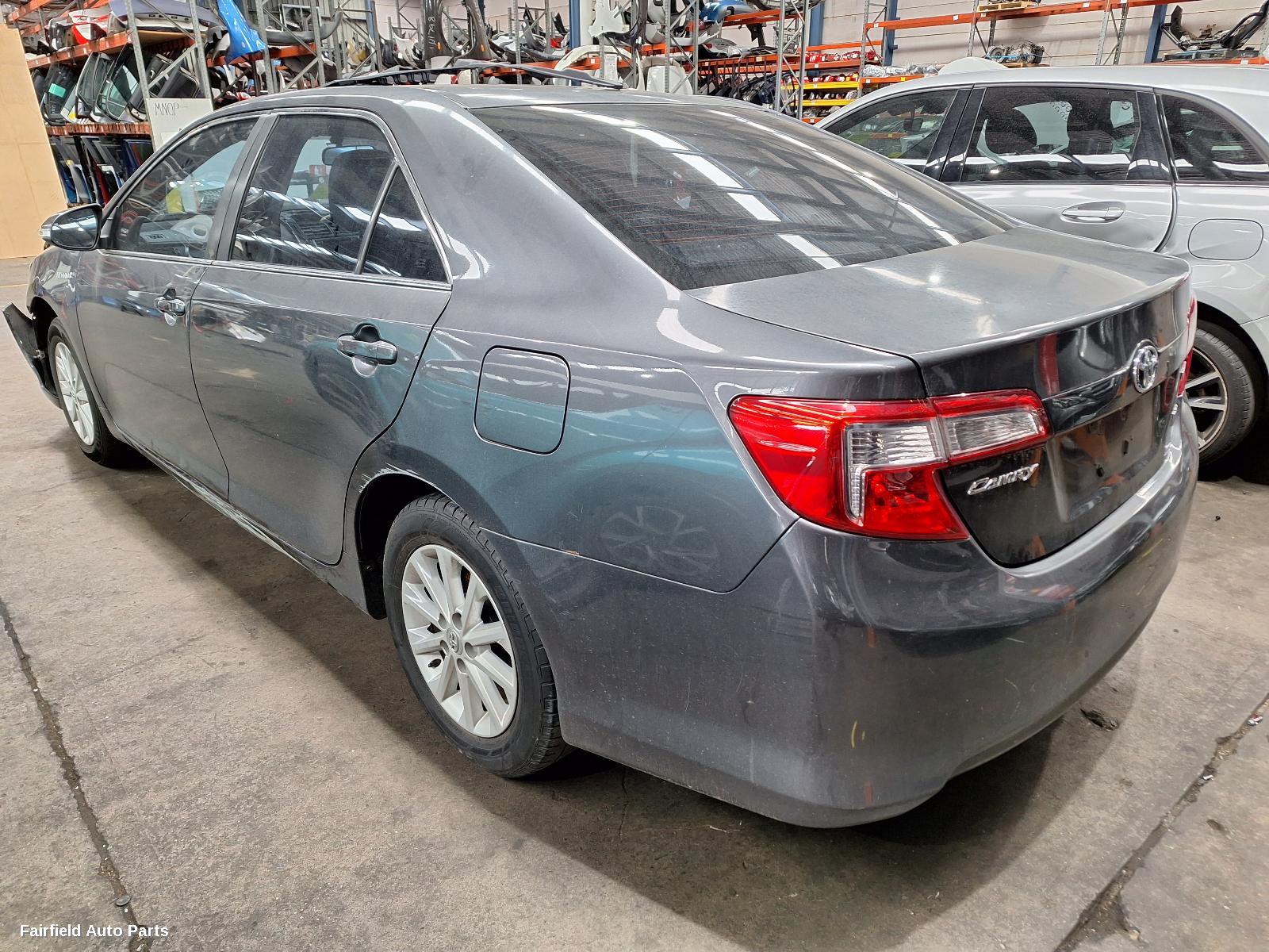 2012 Toyota Camry Door Hinge Runner